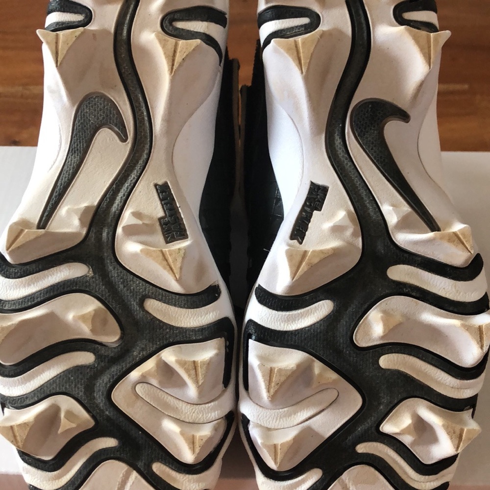 EUC Nike Mike Trout Kids Baseball Cleats Sz 2Y